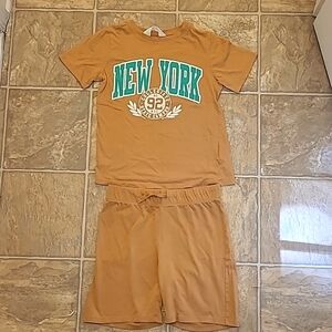 New York Shirt +Shorts Kids size 7